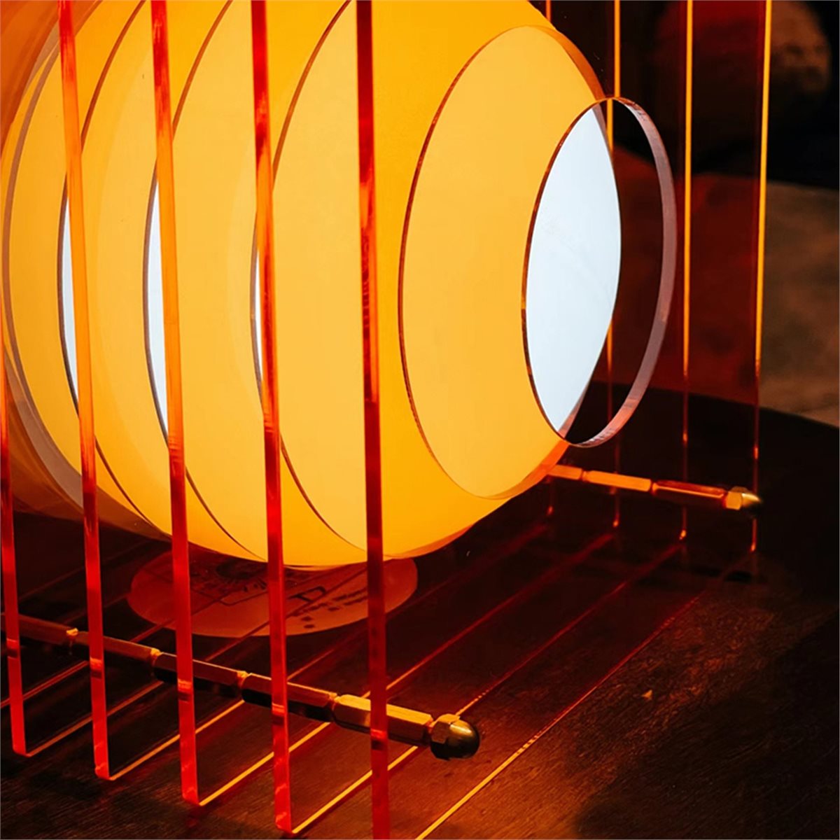 Tech Room Accessories - Ekonomiczna, artystyczna lampka biurkowa z akrylu,