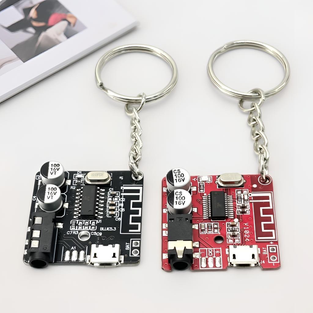Tech Keychain Accessories - Brelok w stylu cyberpunk z płytką